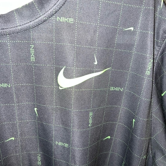 Nike Tee L Legend Printed Training Top Dri-Fit Black Green Logo Shirt - Picture 4 of 8